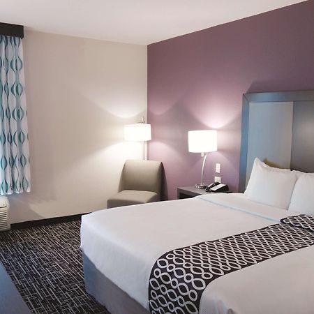 La Quinta By Wyndham Pampa Hotel Ngoại thất bức ảnh