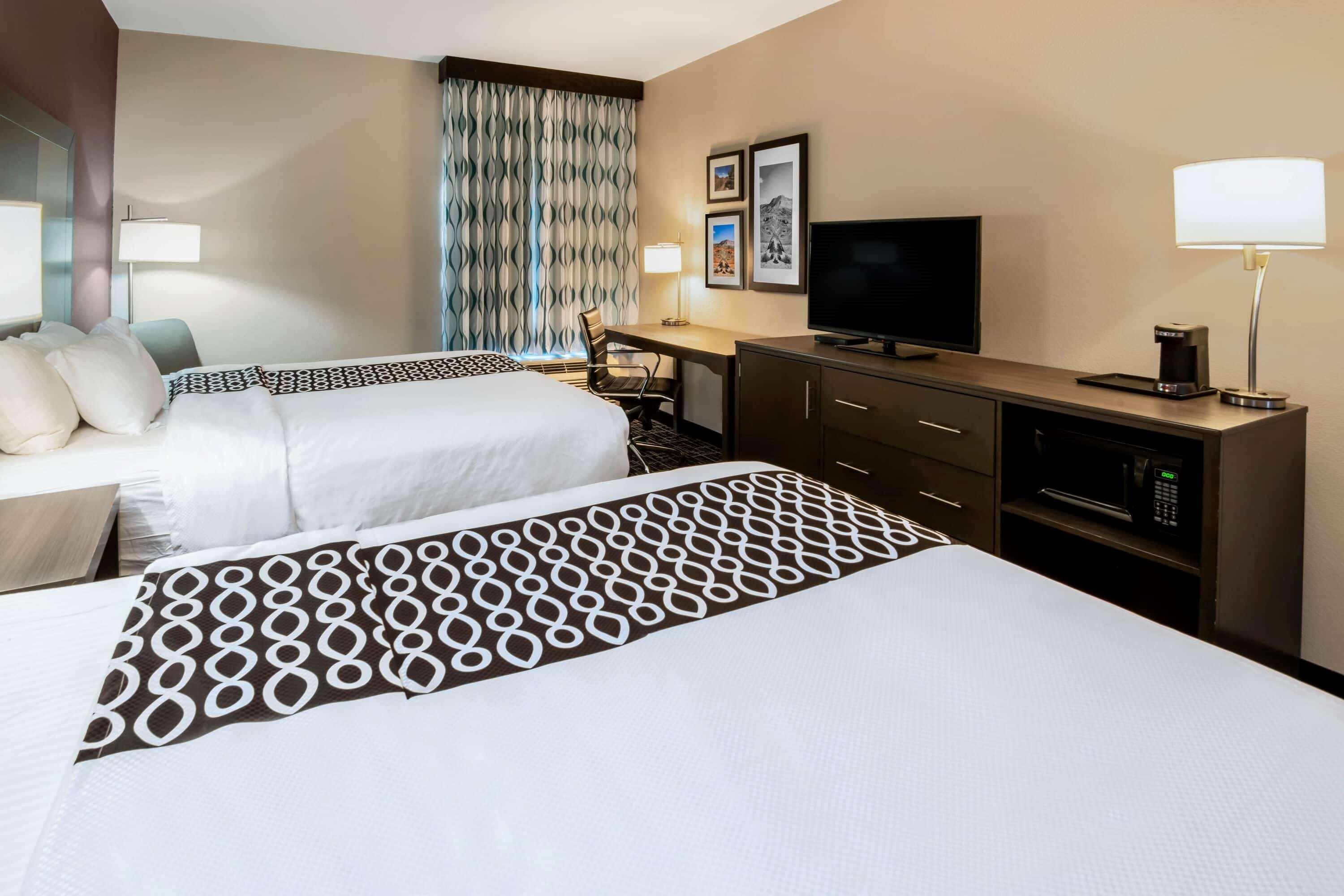 La Quinta By Wyndham Pampa Hotel Ngoại thất bức ảnh