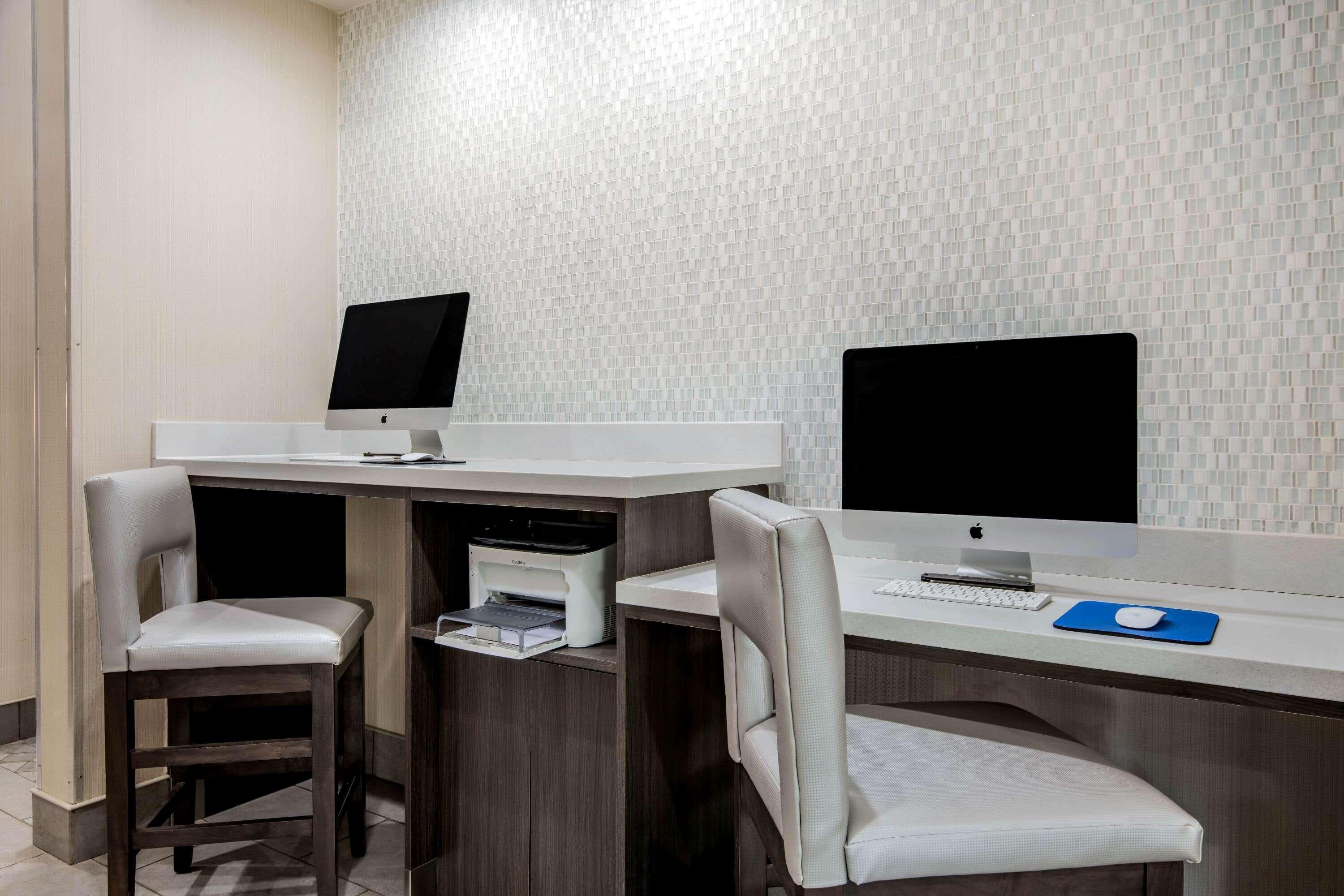 La Quinta By Wyndham Pampa Hotel Ngoại thất bức ảnh