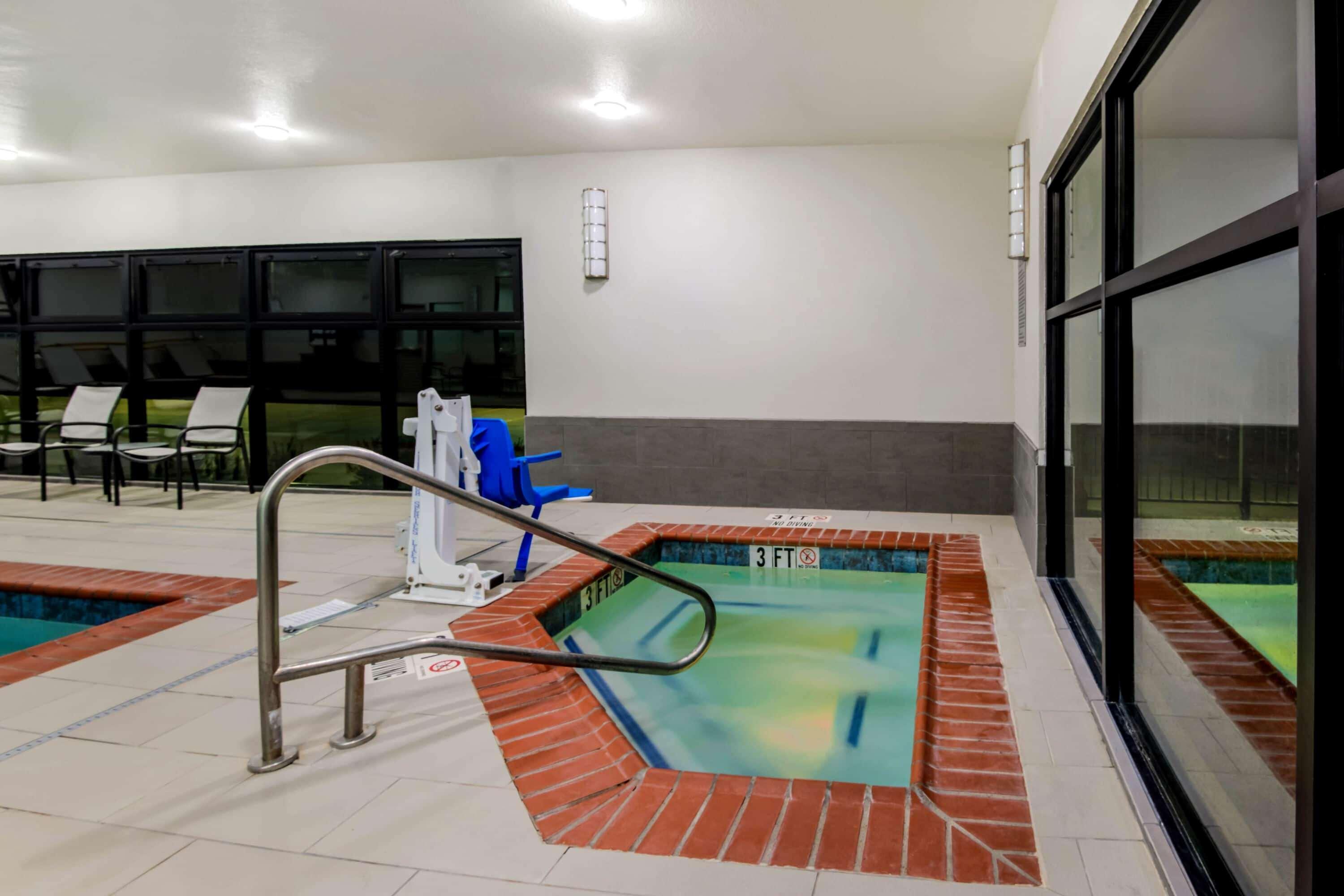La Quinta By Wyndham Pampa Hotel Ngoại thất bức ảnh