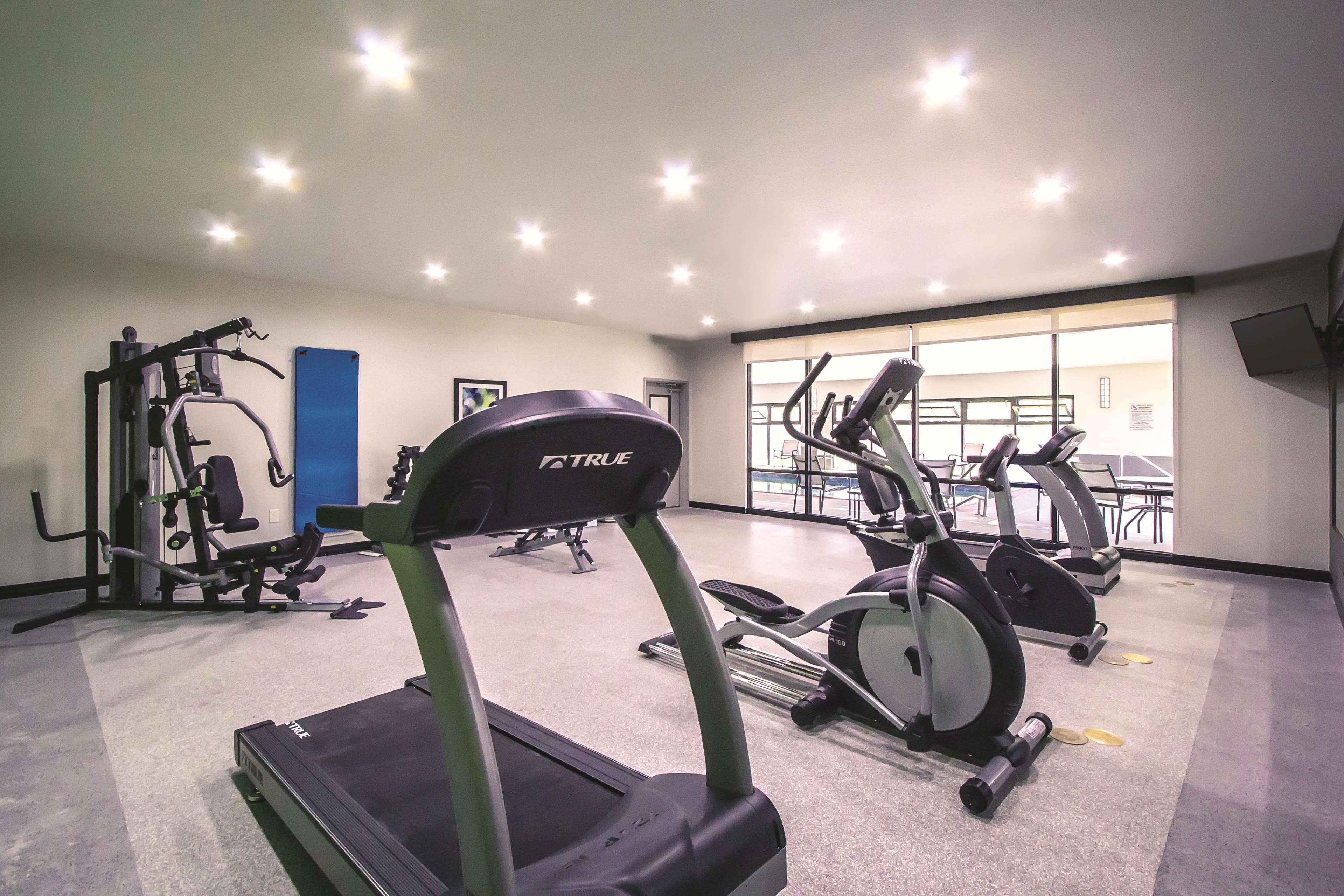 La Quinta By Wyndham Pampa Hotel Ngoại thất bức ảnh