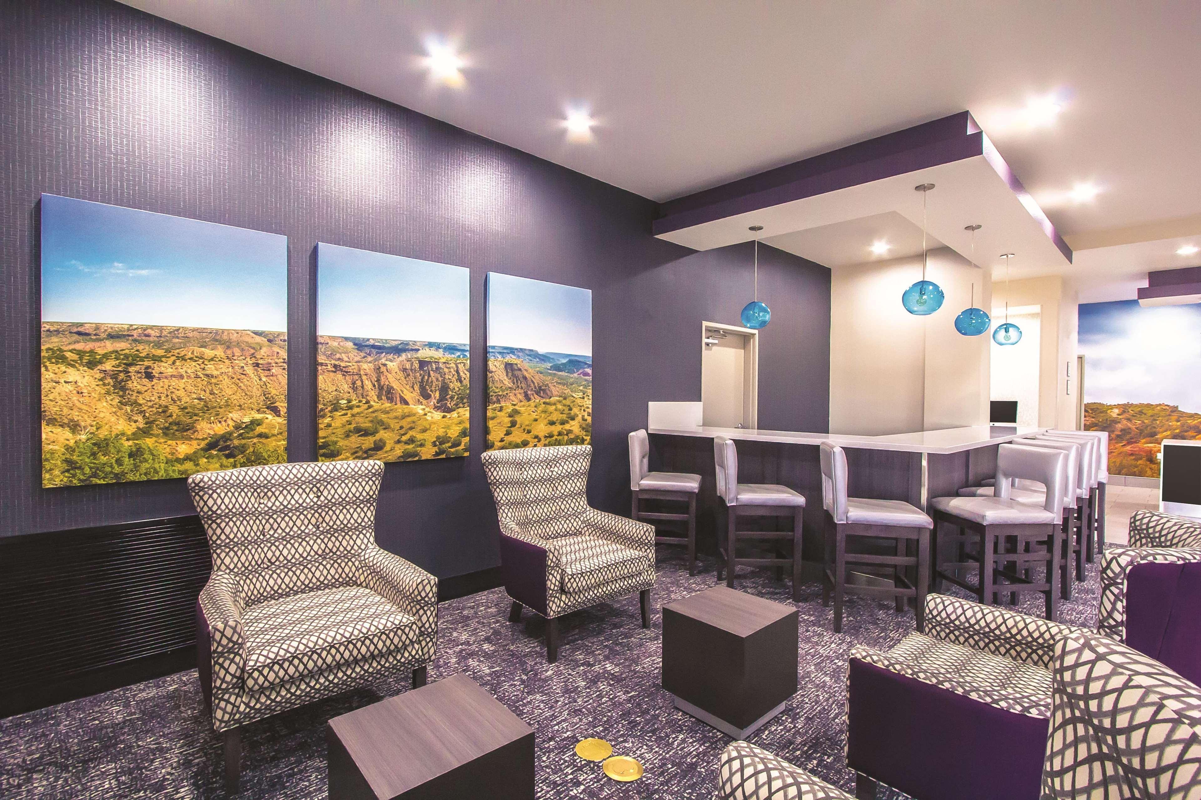La Quinta By Wyndham Pampa Hotel Ngoại thất bức ảnh